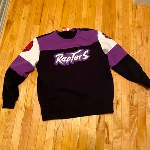 New Mitchell & Ness raptor’s sweater